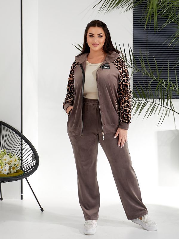 Прогулочный костюм "Леопард" plus size велюр-плюш арт. 0536/1 50-52 Мокко